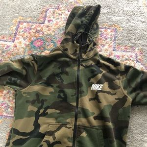 Men’s Nike Woodland camo zip up hoodie